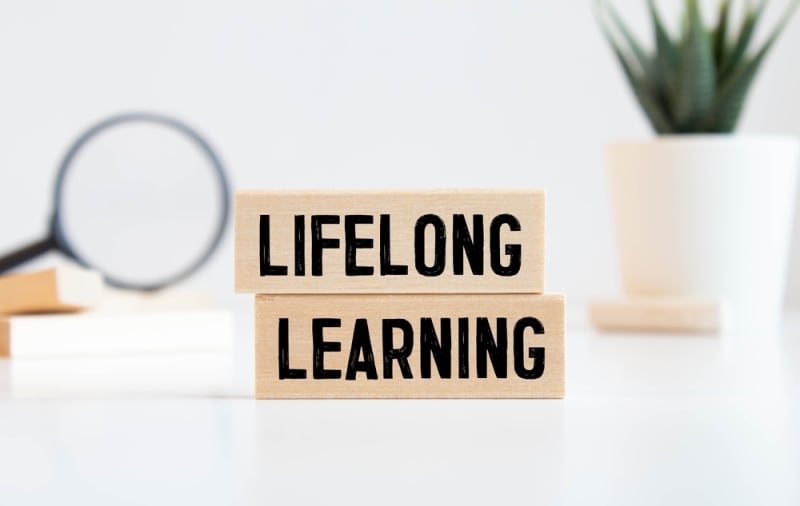Be Curious: Discover New Horizons with Lifelong Learning (WEF Future Skills Series)